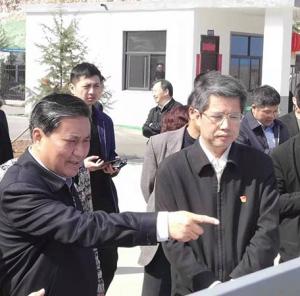 熱烈歡迎河南省副省長武國定、汝陽縣縣委書記潘峰到我廠指導工作